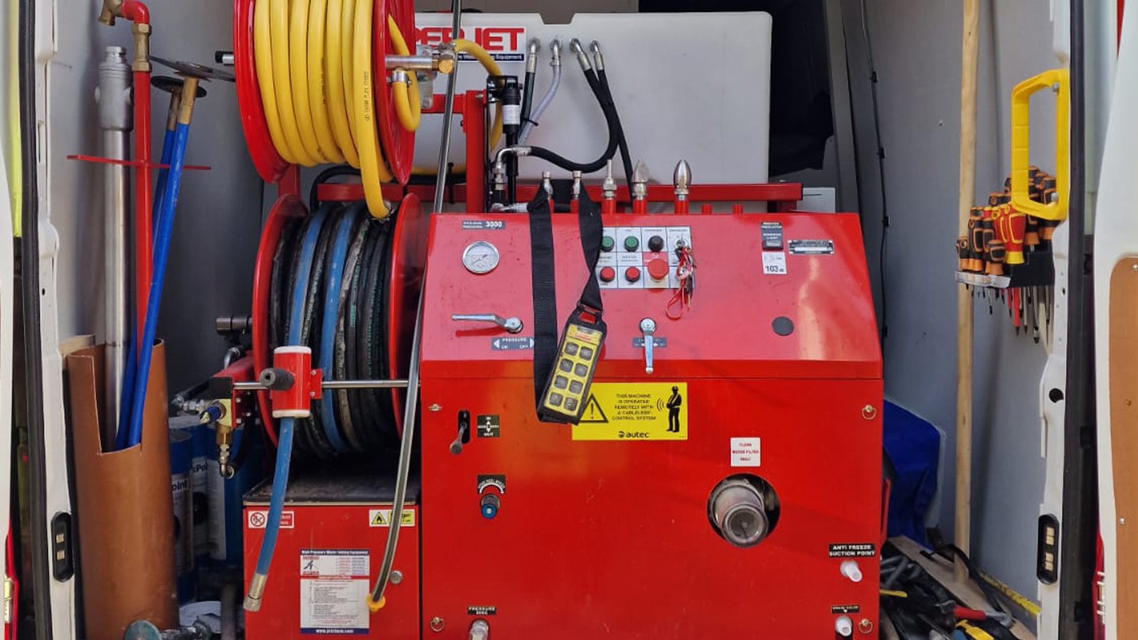 With JBW Drainage Ltd, you can expect a seamless, stress-free building experience, with transparent communication and expert oversight at every stage. Contact us today to discuss your project or request a consultation.